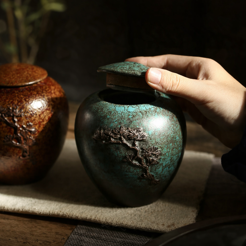Why Choose a Roman Styled Keepsake Urn?