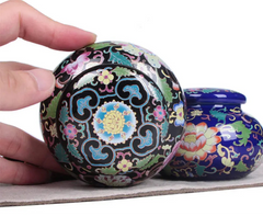 Decorative Keepsake Urn